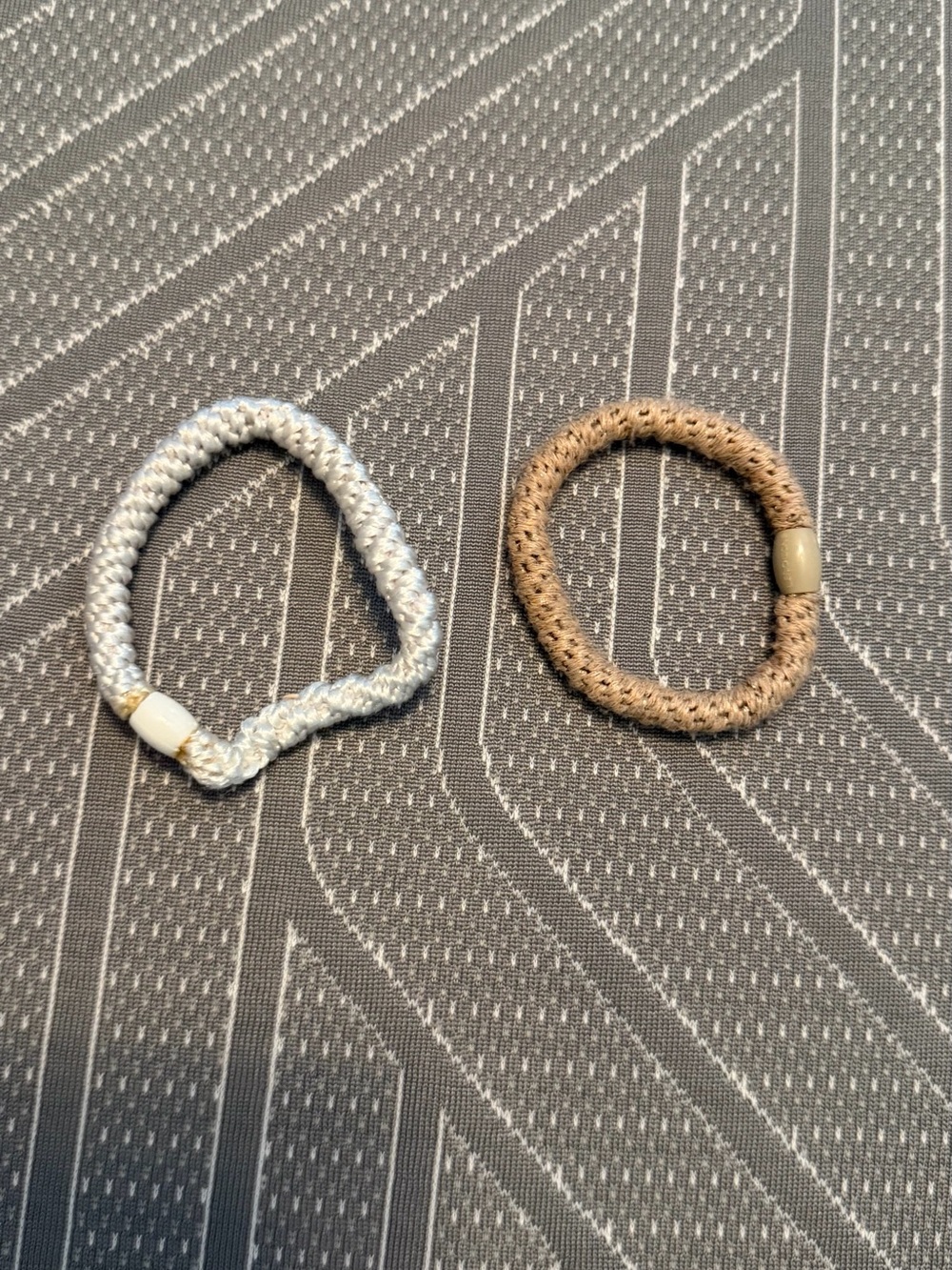 Grab n Go Pony Elastic Hair Ties - Light Gray and Tan